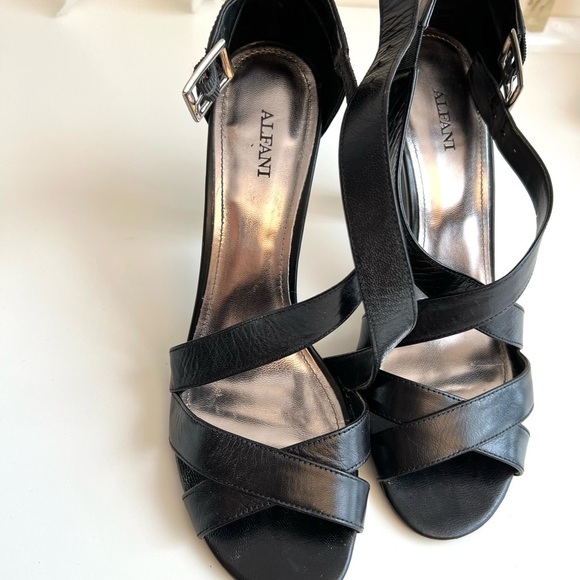 Alfani  Women Black LeatherStrap Sandals - Picture 8 of 10